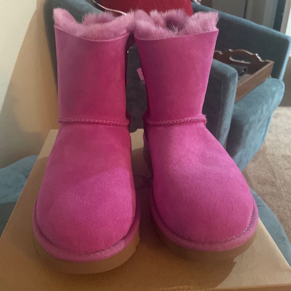 Women’s Mini Bailey Sz 6